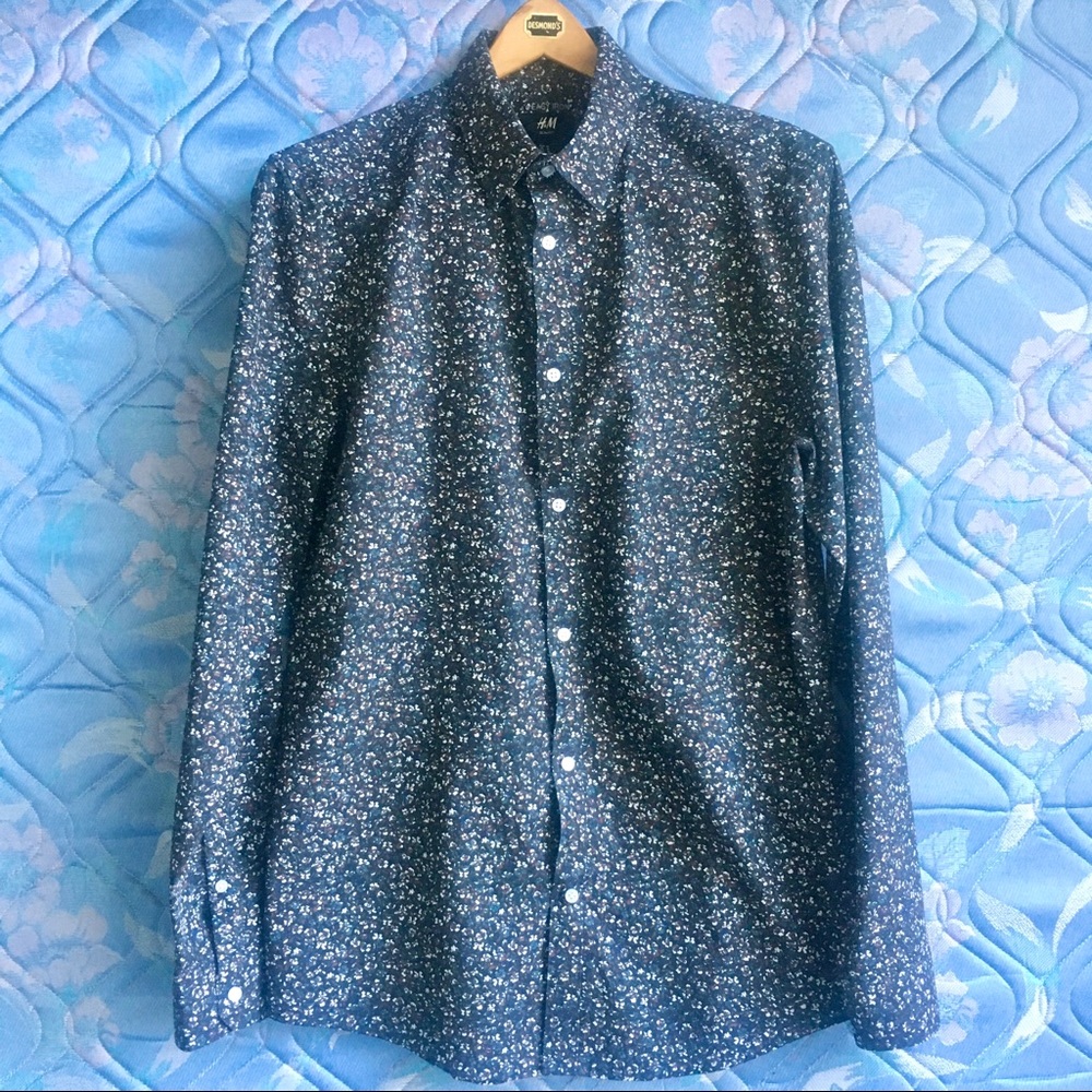 H&M Men’s Long Sleeve button up. NWOT